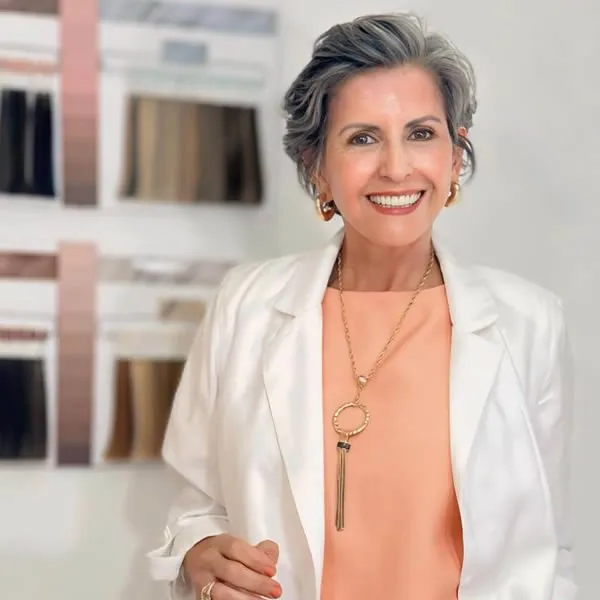 Angela Castro - Consultoria de Visagismo