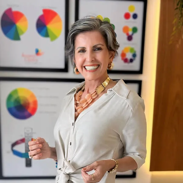 Angela Castro - Consultoria em Dress Code para a Área de Saúde