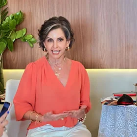 Angela Castro - Valorização do tipo físico